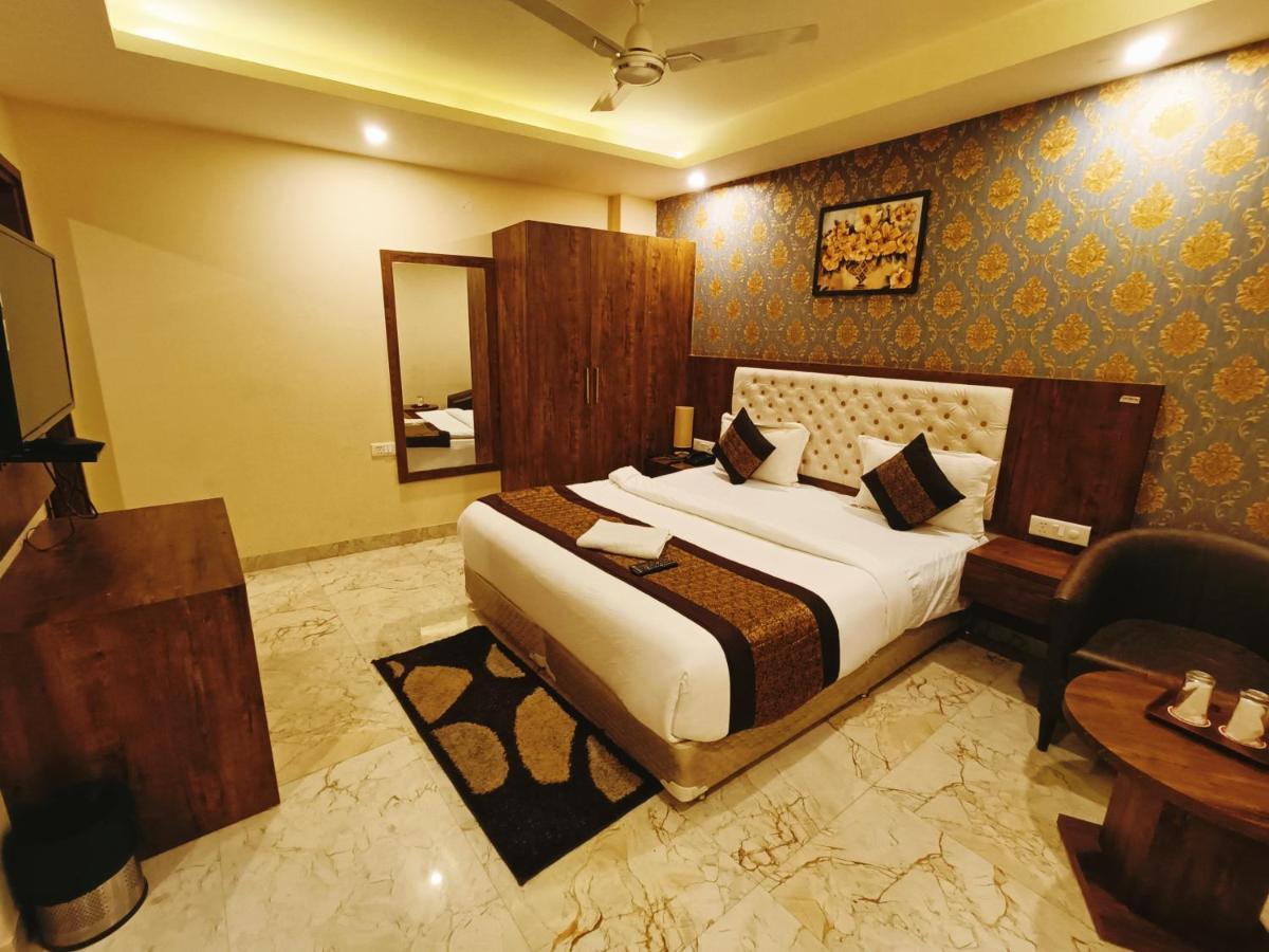 Mayda Inn- A Boutique Hotel New Delhi Buitenkant foto