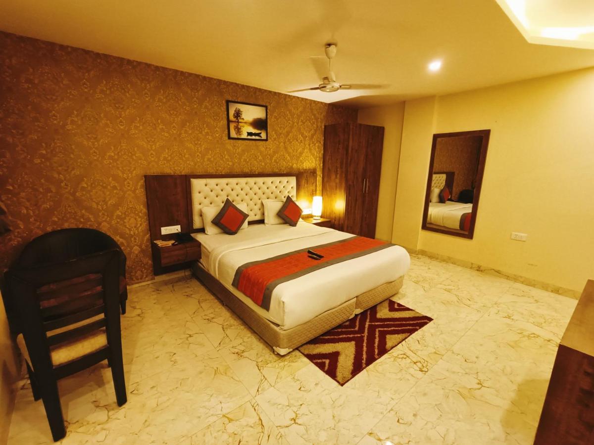 Mayda Inn- A Boutique Hotel New Delhi Buitenkant foto