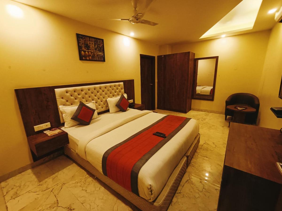 Mayda Inn- A Boutique Hotel New Delhi Buitenkant foto