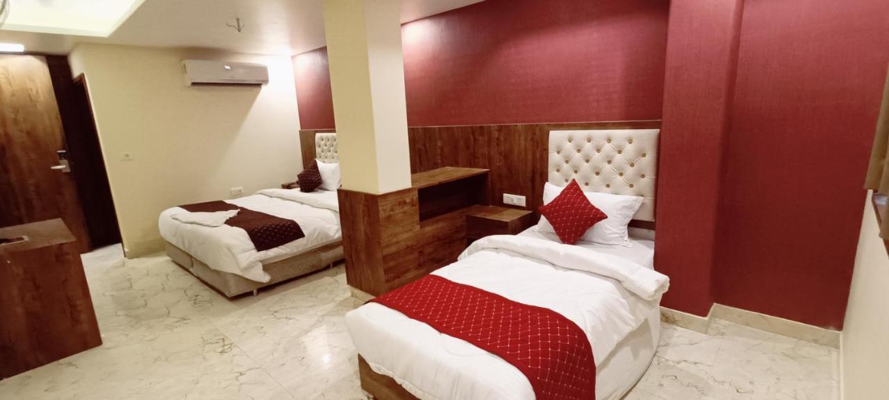 Mayda Inn- A Boutique Hotel New Delhi Buitenkant foto