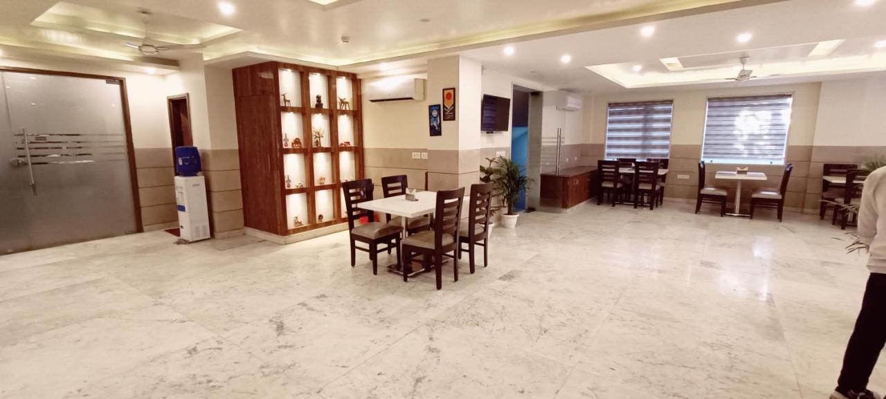 Mayda Inn- A Boutique Hotel New Delhi Buitenkant foto