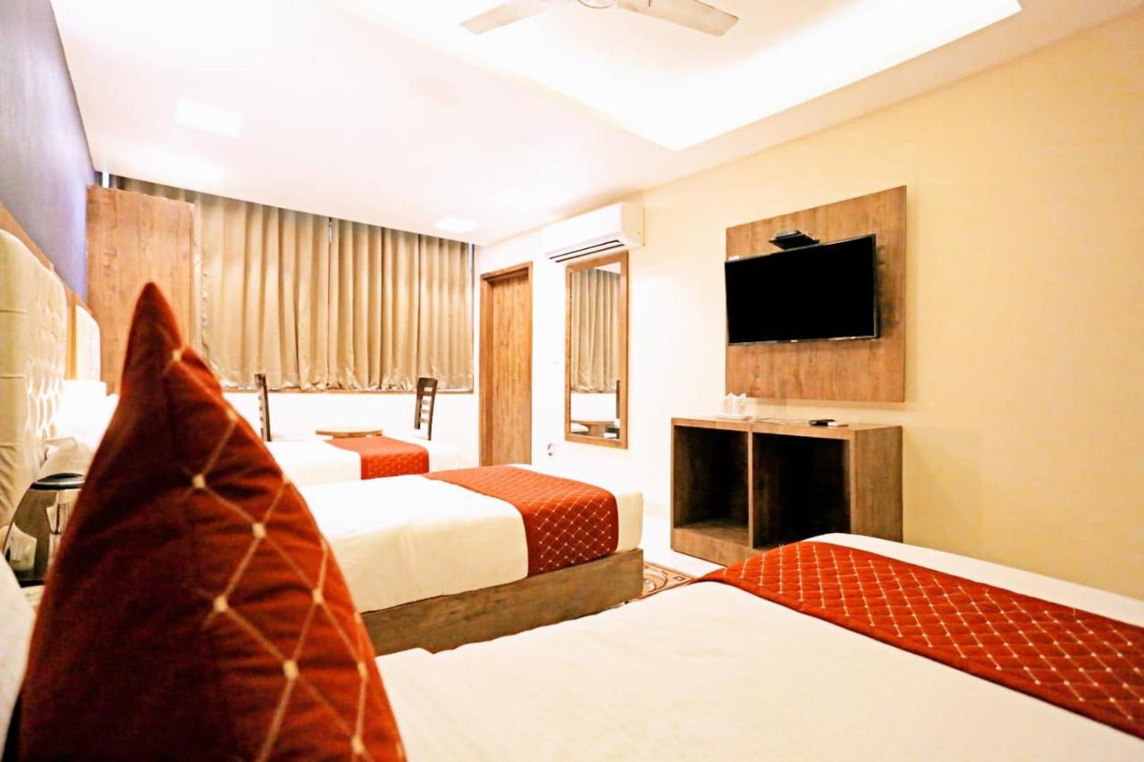 Mayda Inn- A Boutique Hotel New Delhi Buitenkant foto