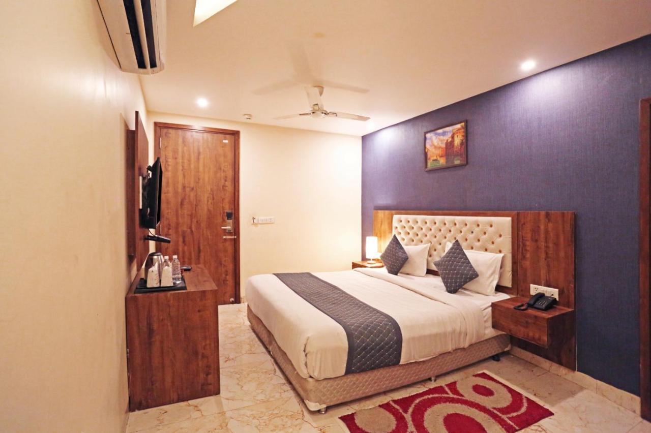 Mayda Inn- A Boutique Hotel New Delhi Buitenkant foto